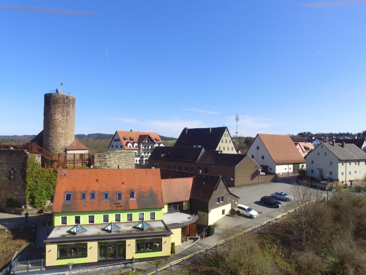 Burgschaenke, Hotel & Restaurant - E-Mobilitaet Ladestationen Fuer Elektroautos Burgthann Extérieur photo